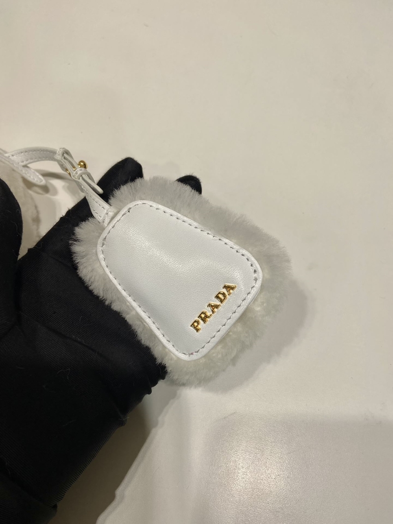 Pra*a triangle pouch